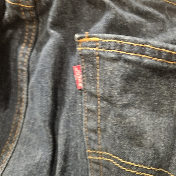 Levi's Men’s Button Fly 42x32 Jeans - Picture 4 of 5